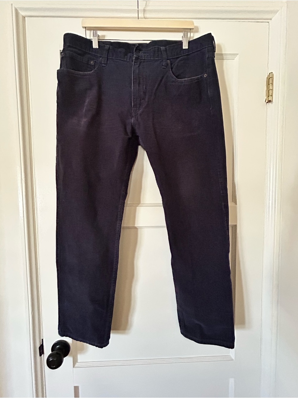 LEVIS STRAUSS Unisex Straight-Leg Corduroy Jeans in Dark Navy